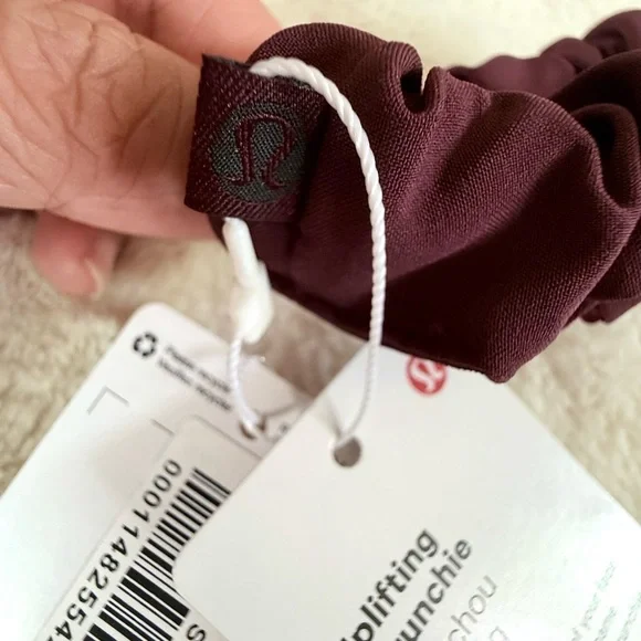 Lululemon Uplifting Scrunchie Set of 2 in Cosmic Blue and Arctic Plum (NWT) - Picture 8 of 9